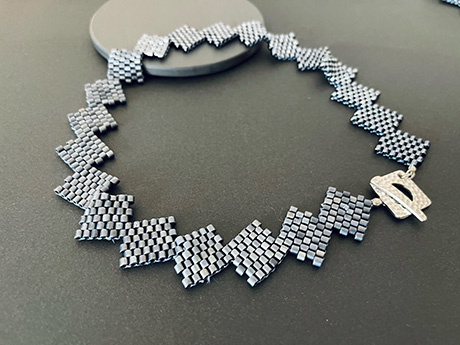 ��i�C���[�W